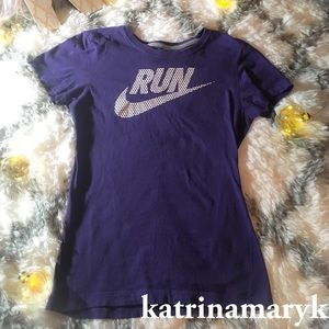 Nike Tee Size: Small Condition: Very good 💜